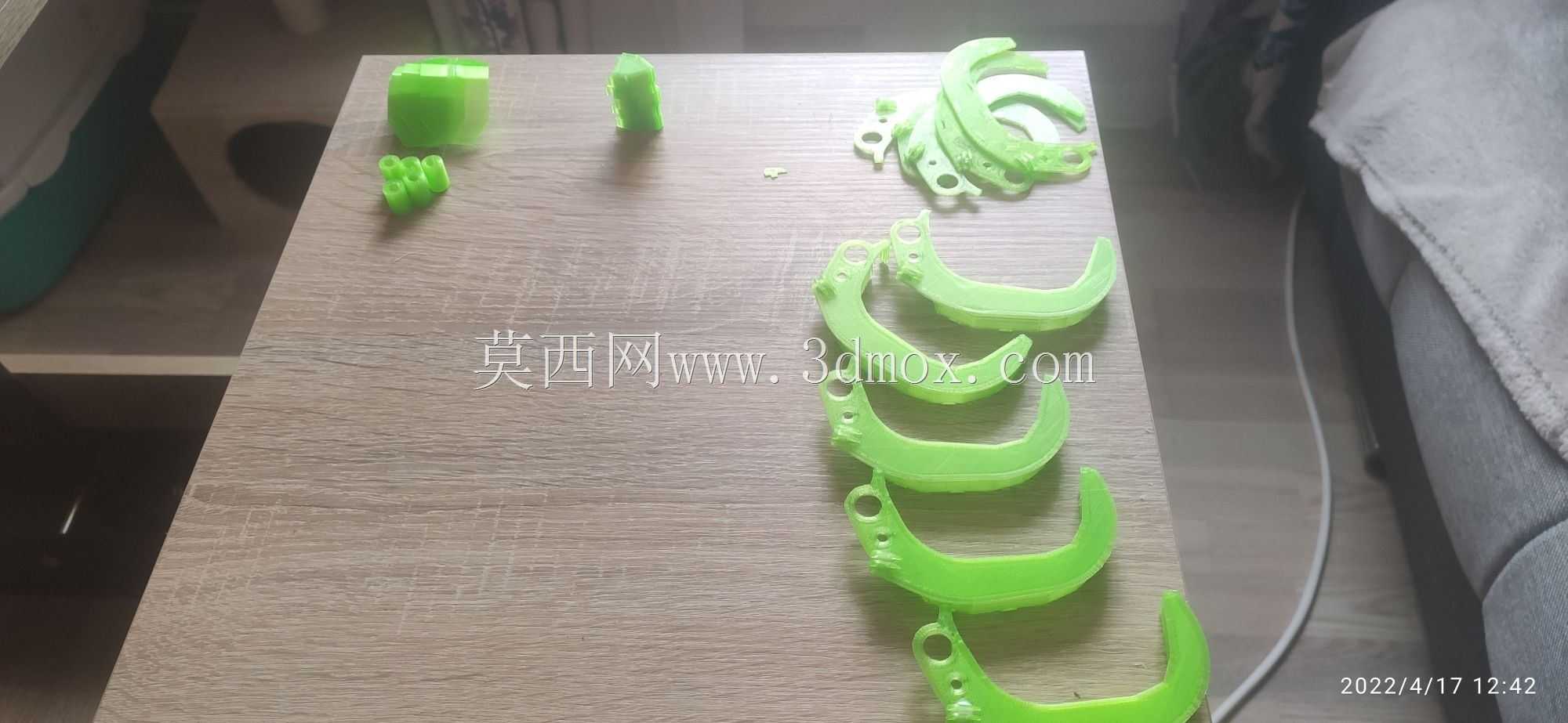 3D打印废料抓取器1:10