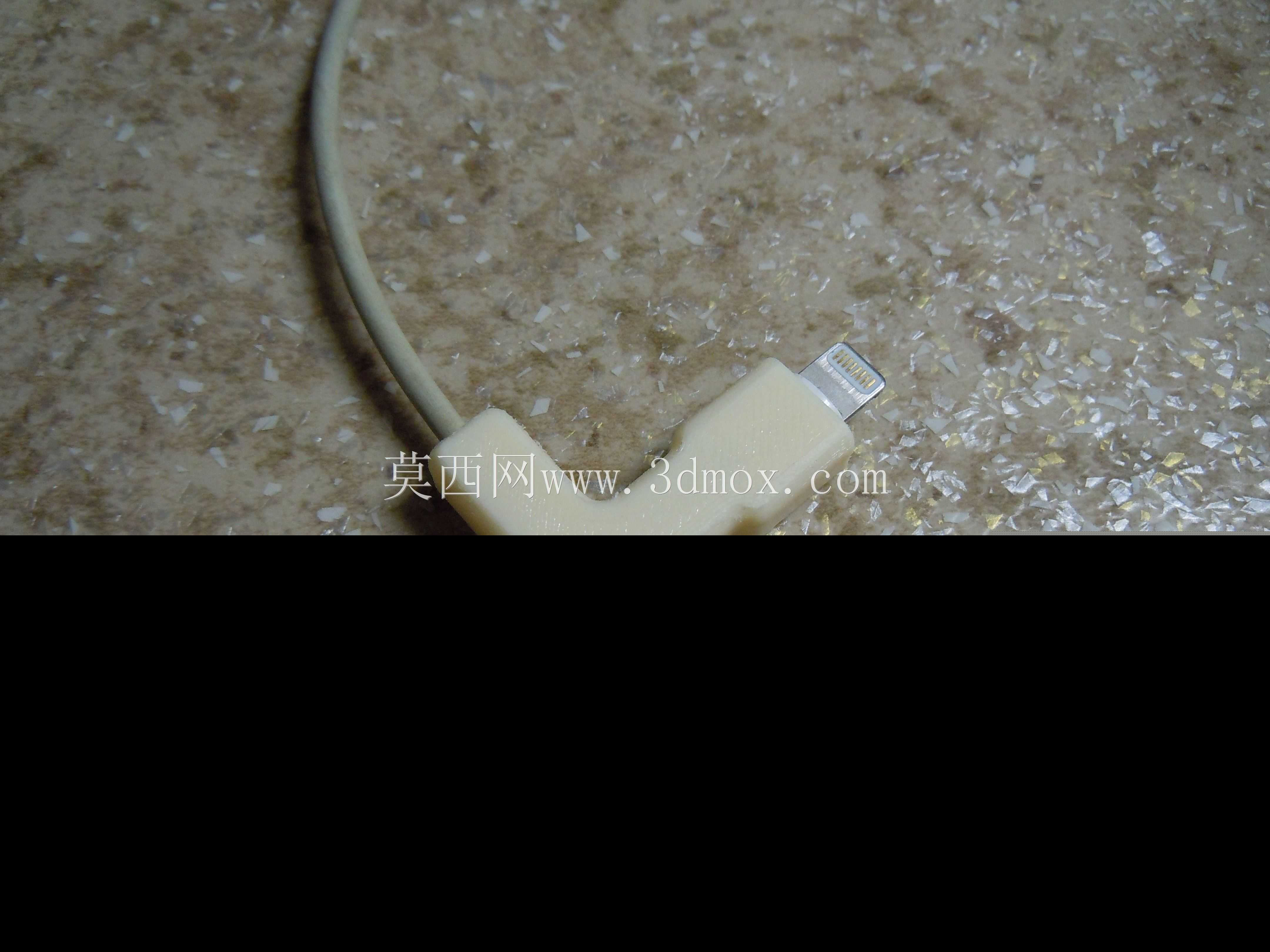Cable Savers iPhone