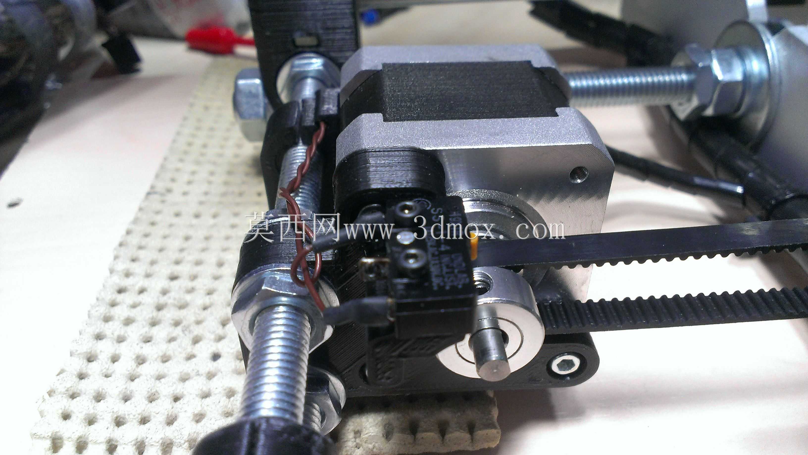 Prusa i3 Y���֧��+�̶����