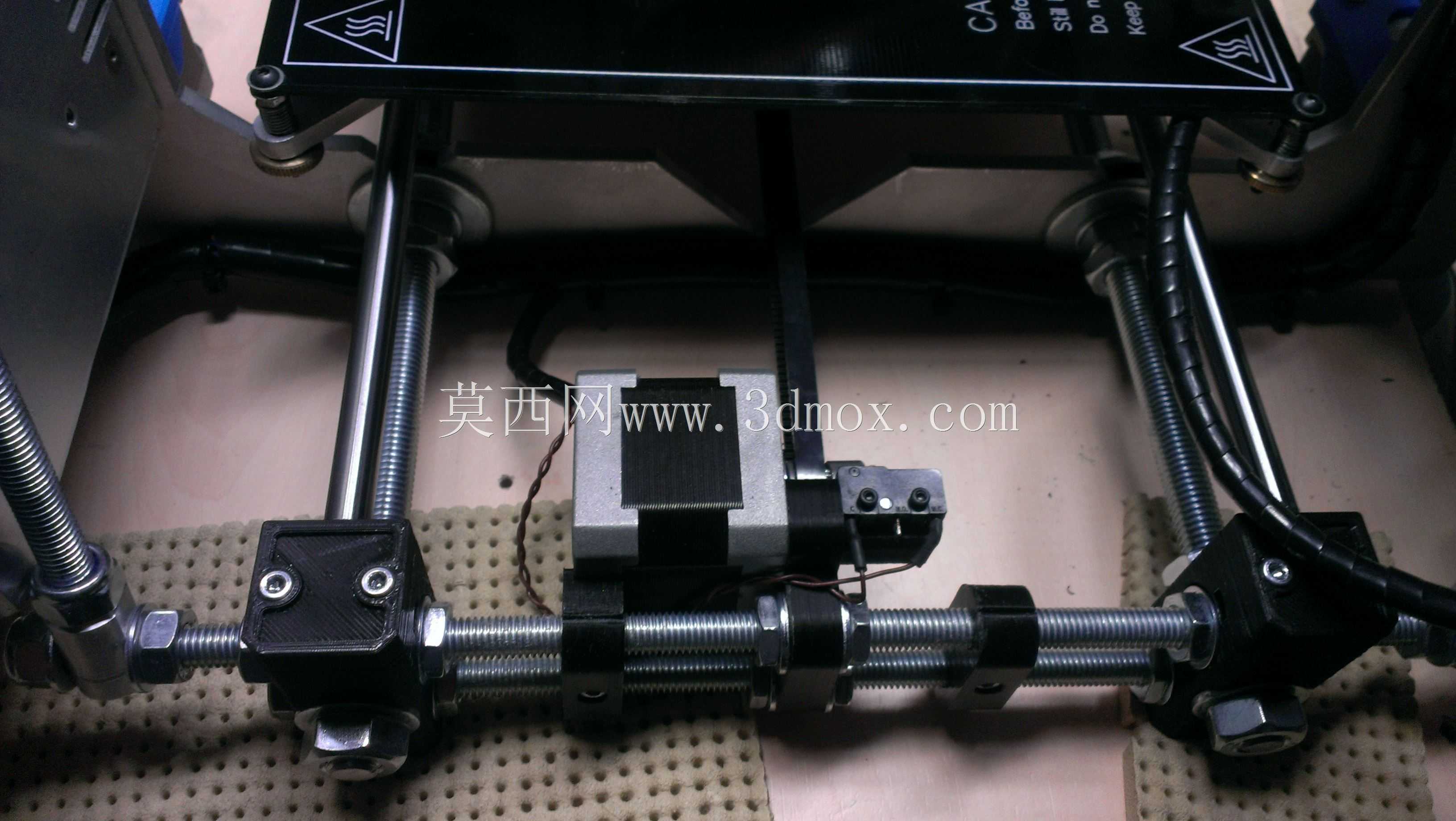 Prusa i3 Y���֧��+�̶����