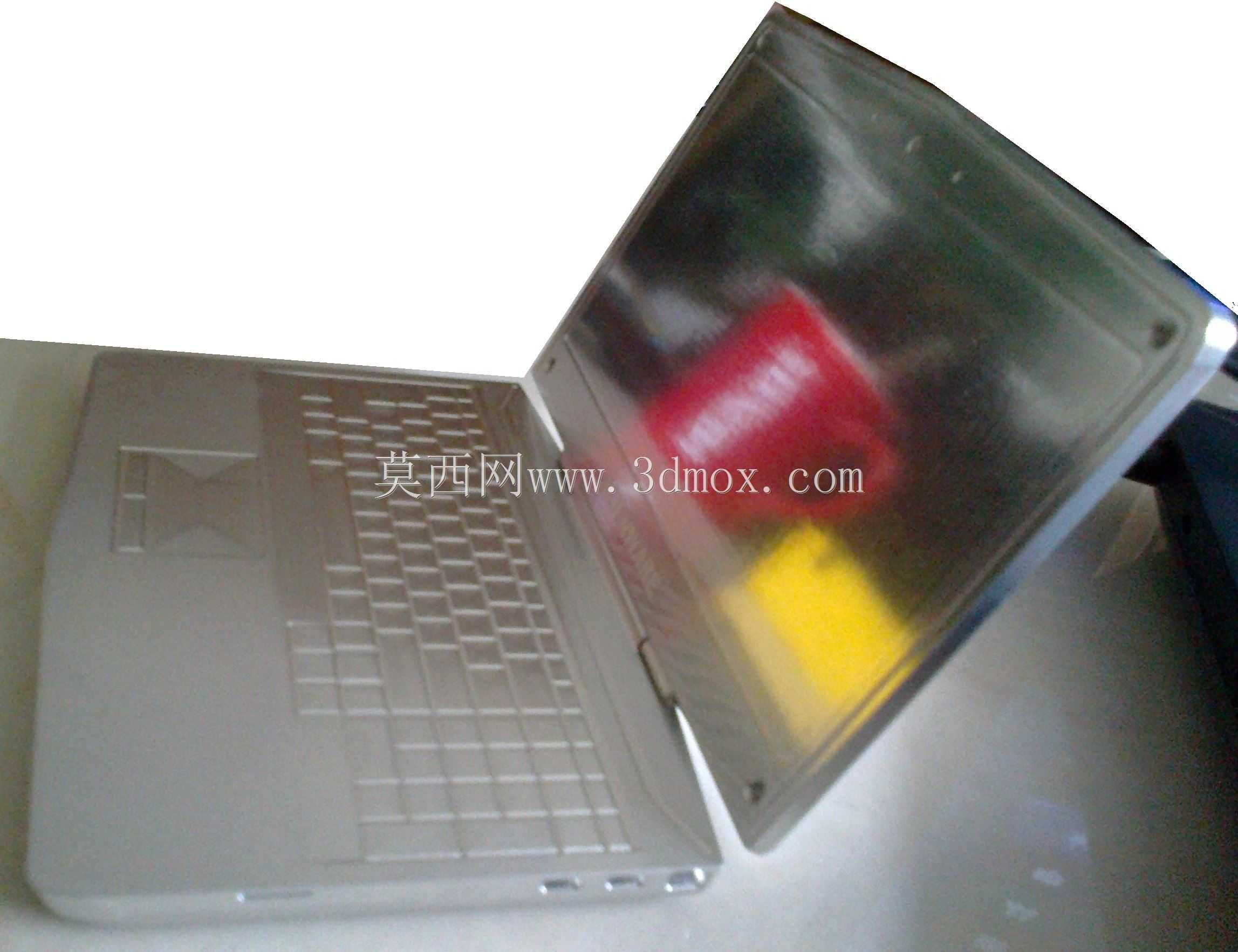 �ʼǱ�Alienware 17��