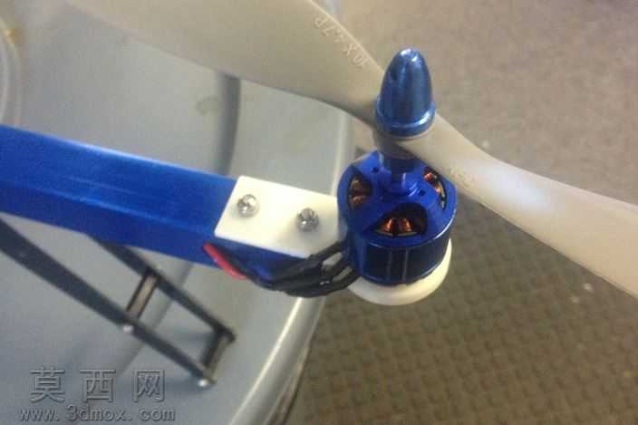 Quadcopter���װ��3D�����˼������
