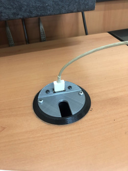 ��USB TYPE-A���İ�