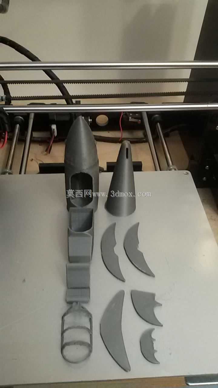 丁丁鲨潜艇