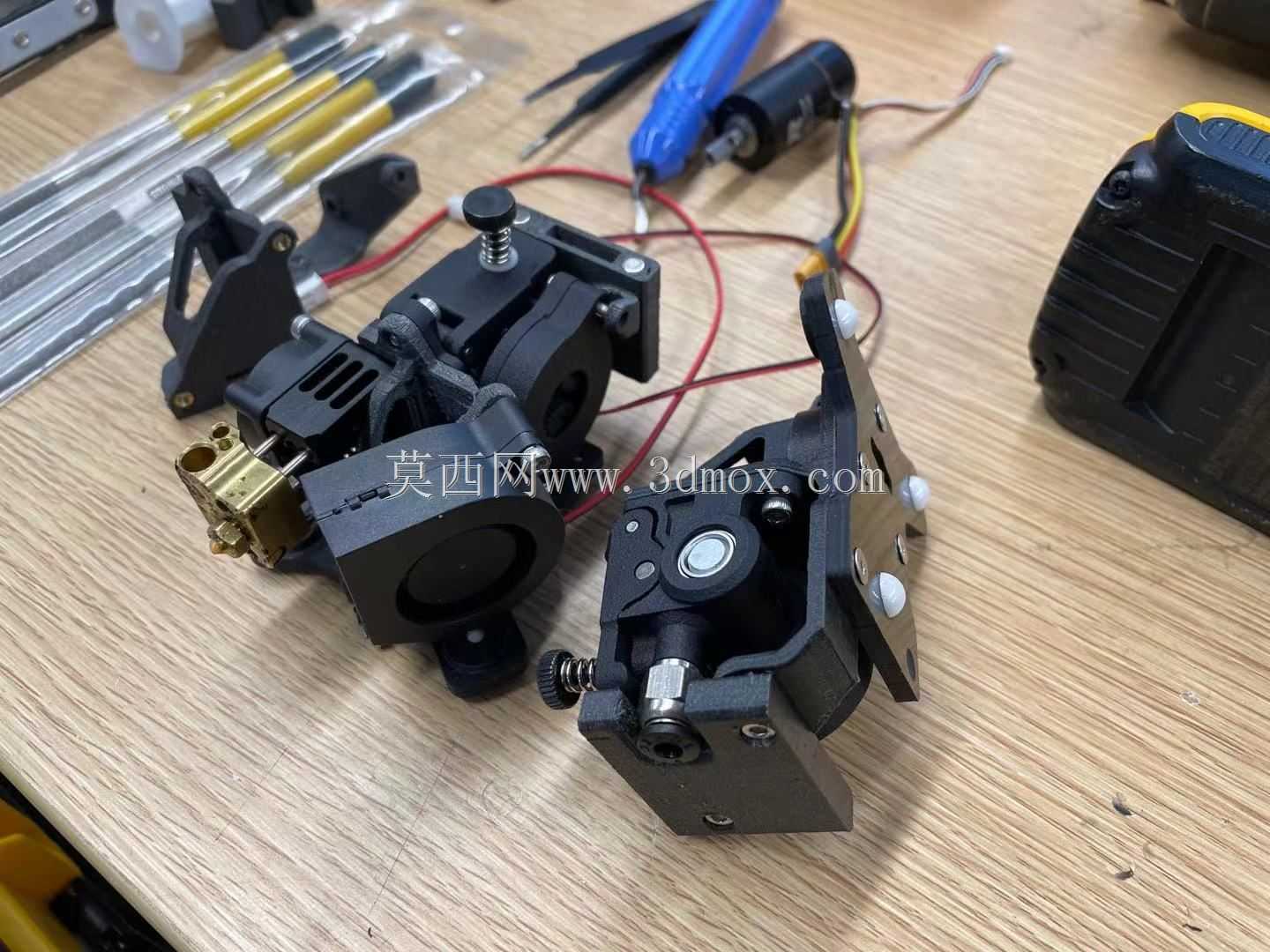 ���߸������ߣ���������������ȶ�