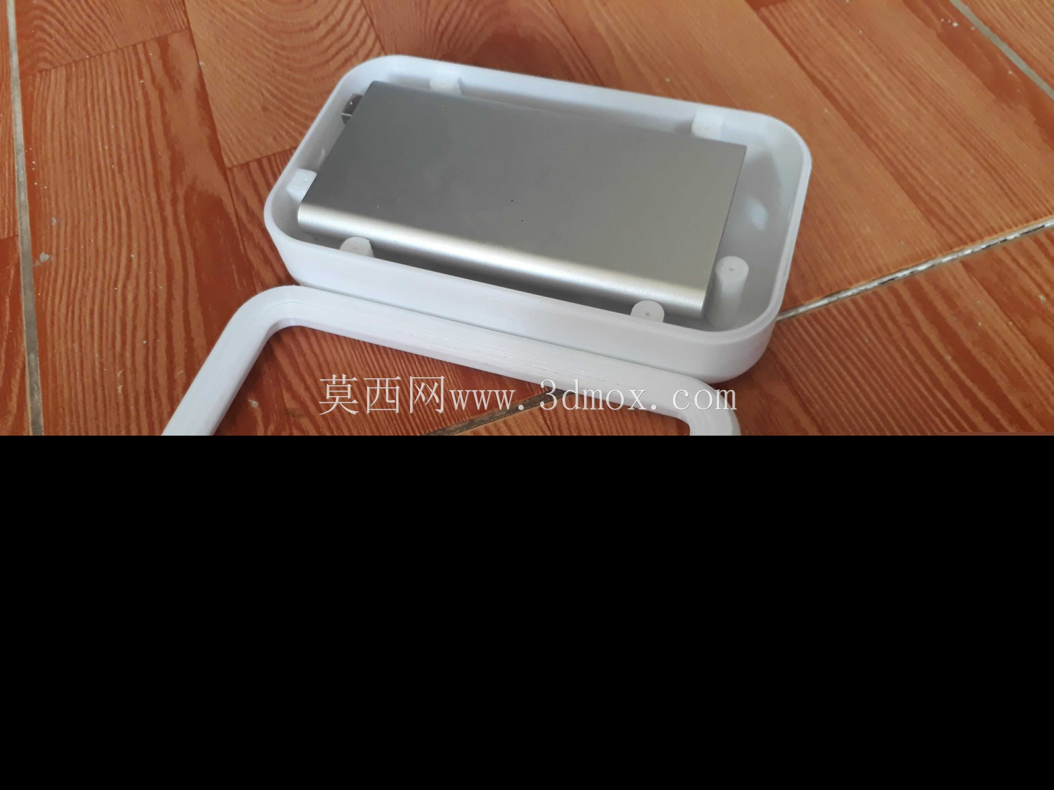 模制盖刷