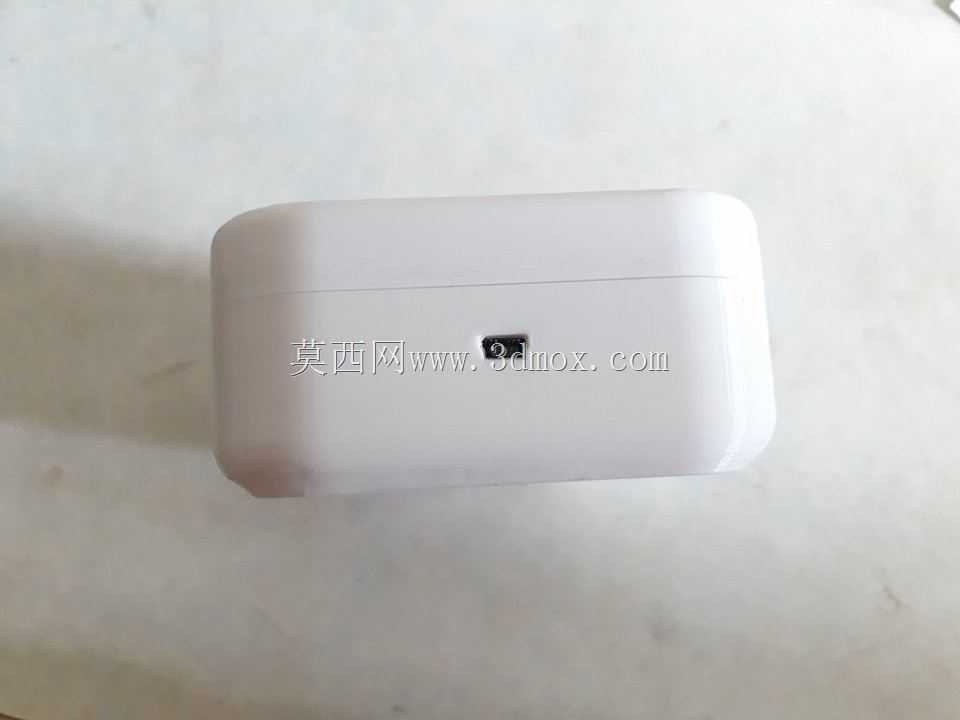 模制盖刷
