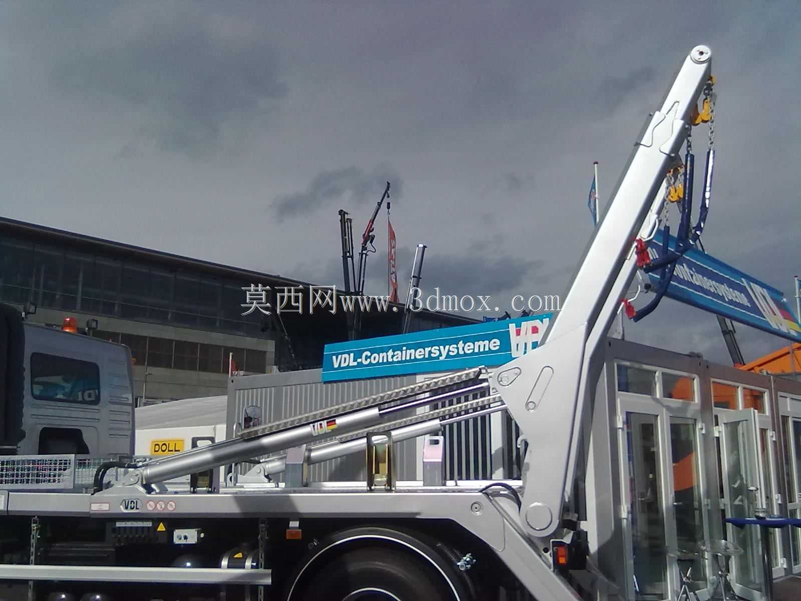 摆臂垃圾车