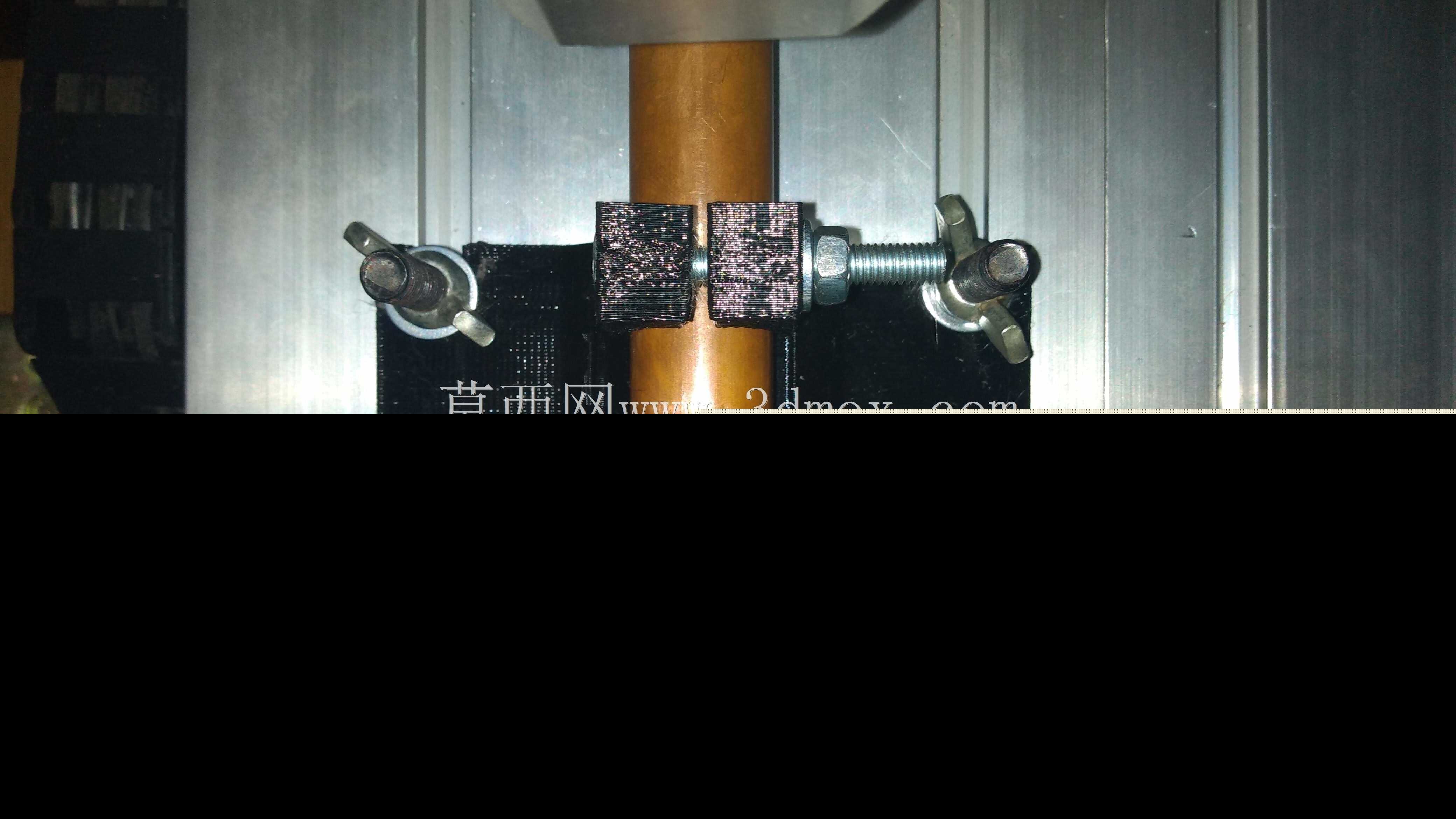 20mm铜管夹,用于数控铣床。/Uchwyt rurek miedzianych 20mm dla frezarki CNC。