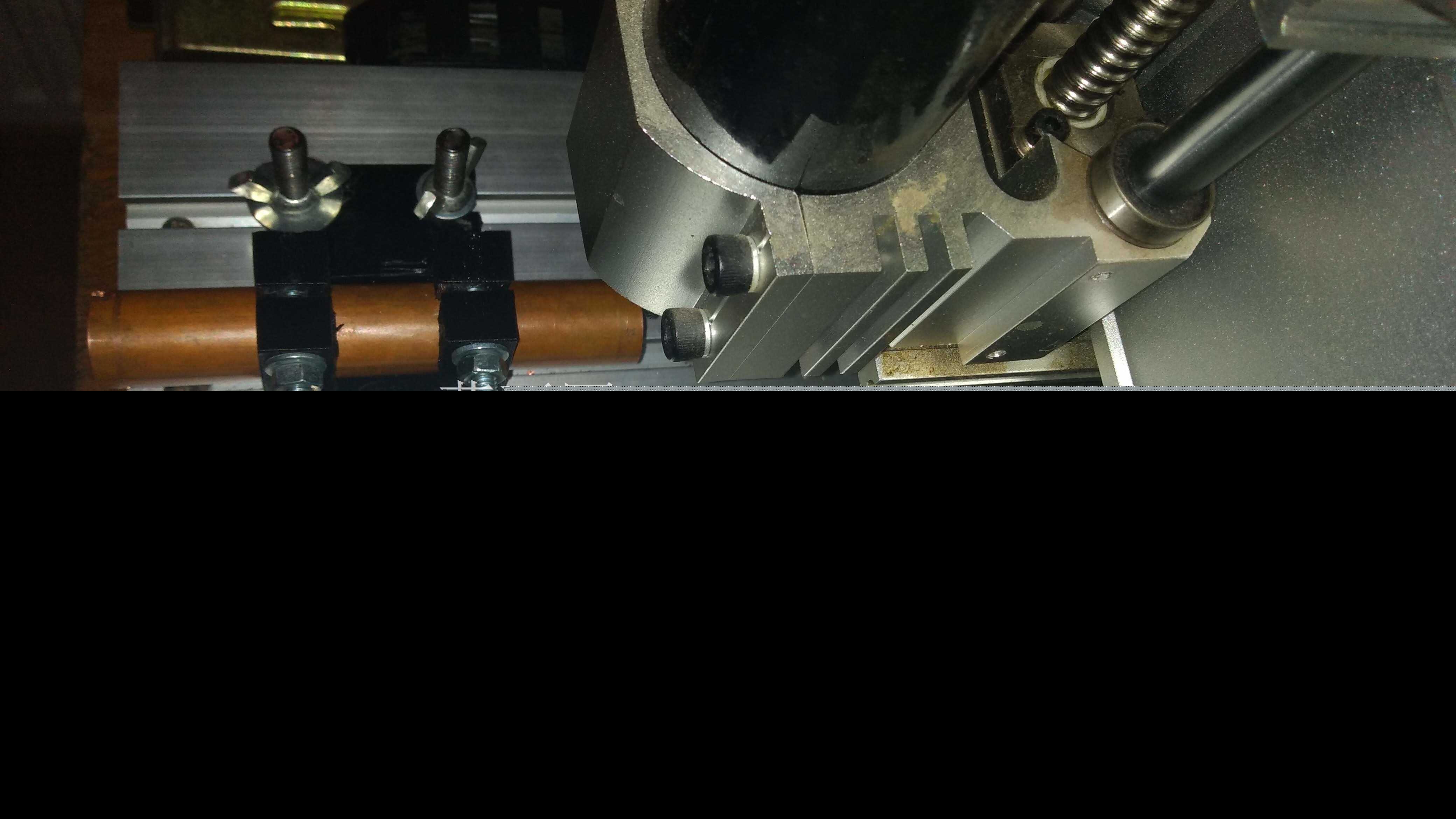 20mm铜管夹,用于数控铣床。/Uchwyt rurek miedzianych 20mm dla frezarki CNC。