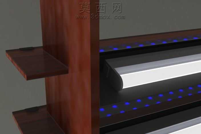 照亮了隔栏