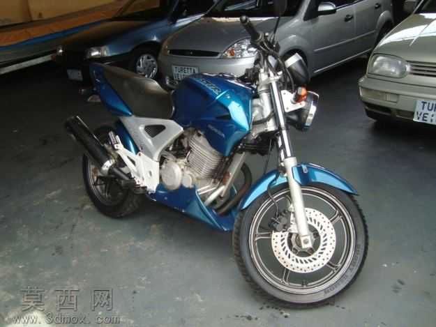 ����Ѷ���˹��Ħ�г��ƶ�ǯ
