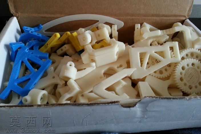 OpenRC1:104WD���θ���ң�س�(3D�ɴ�ӡ)
