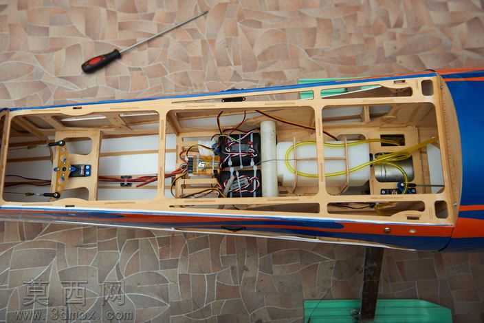 Yak-55M2.2米翼展模型飞机
