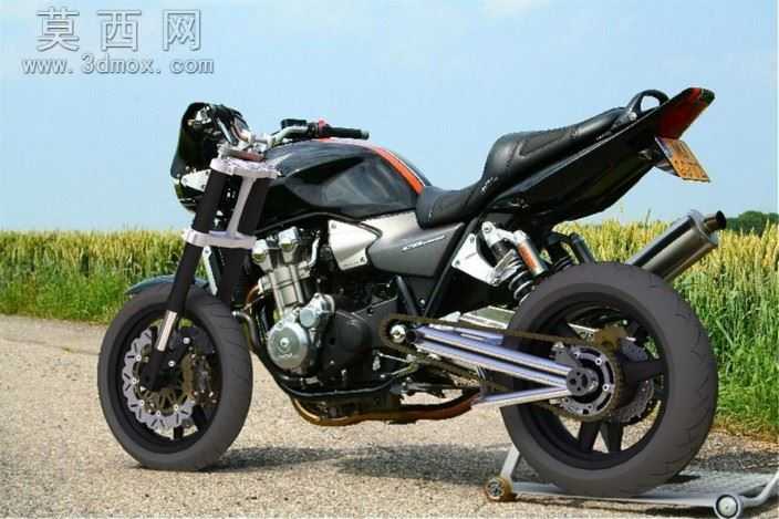 ����CB1300
