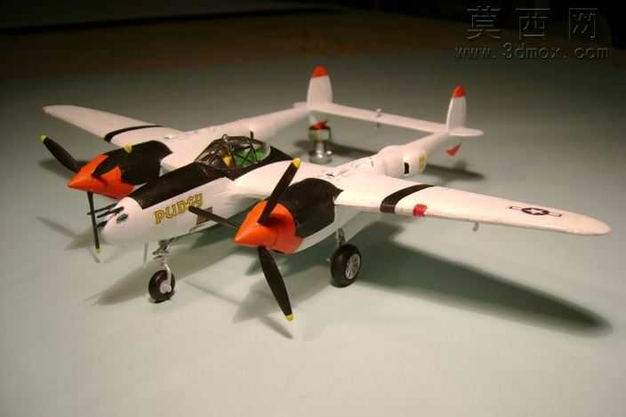 WW2���ϣ�¹�˾P-38F����
