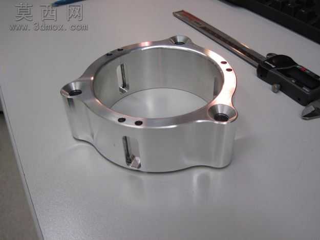 �Ӷ���cylindrique
