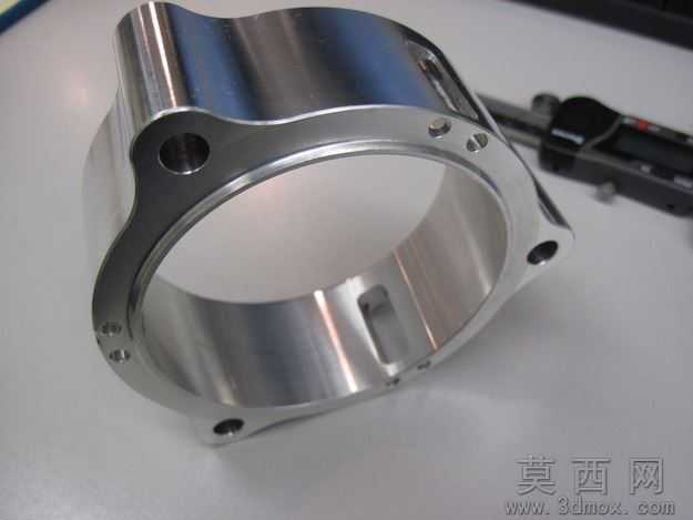 �Ӷ���cylindrique
