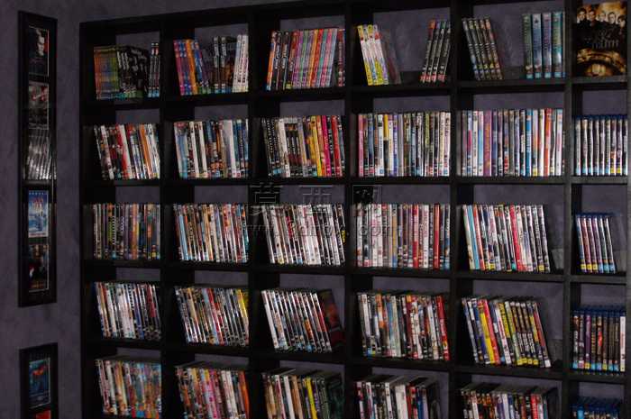 DVD货架