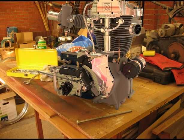 KeyShot���־���VelocetteThruxton
