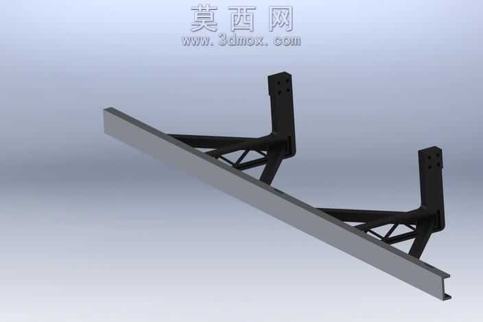 黑色和铬卡车Undderun保护