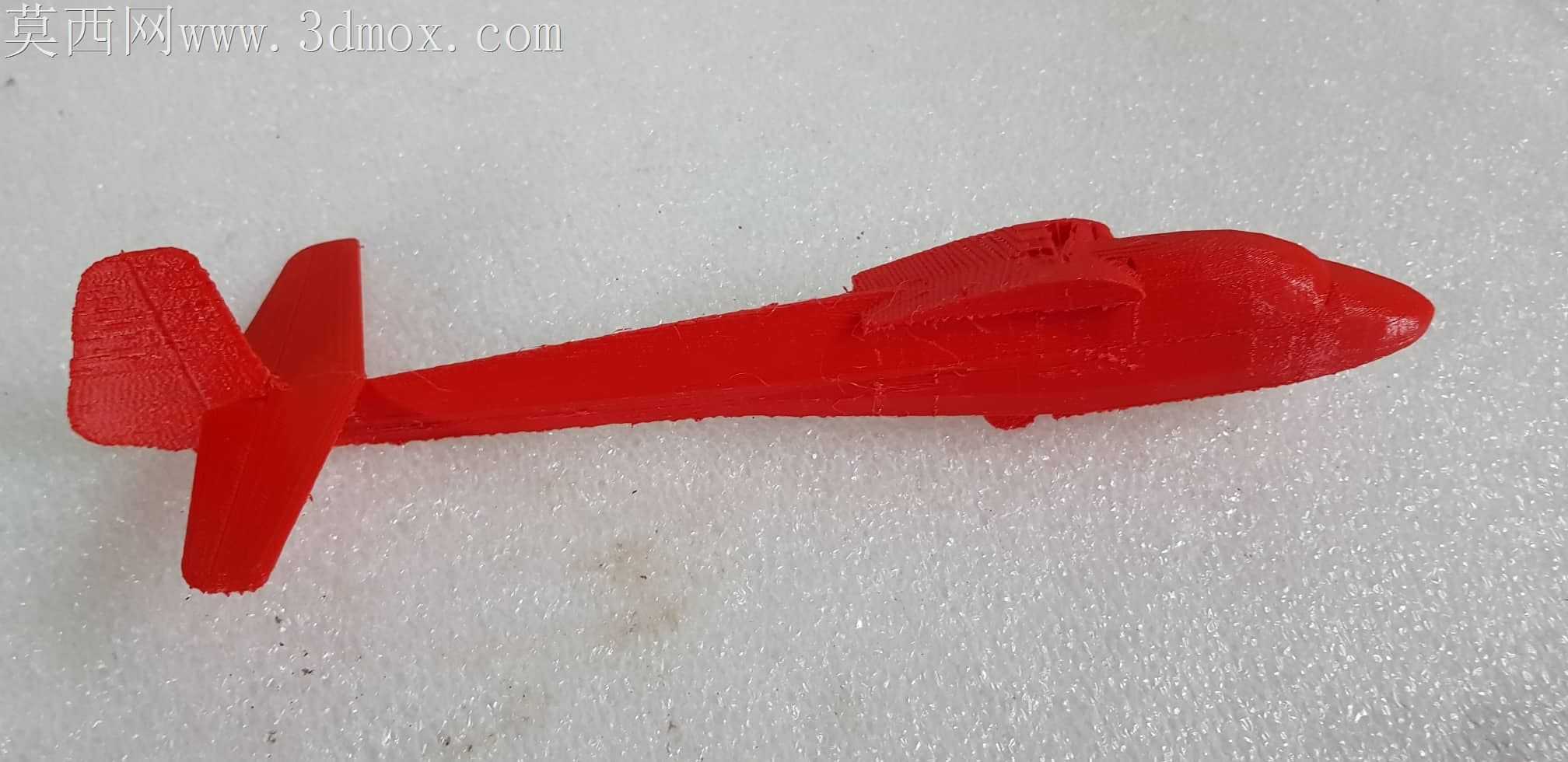 3D打印和喷漆Schleicher K7滑翔机
