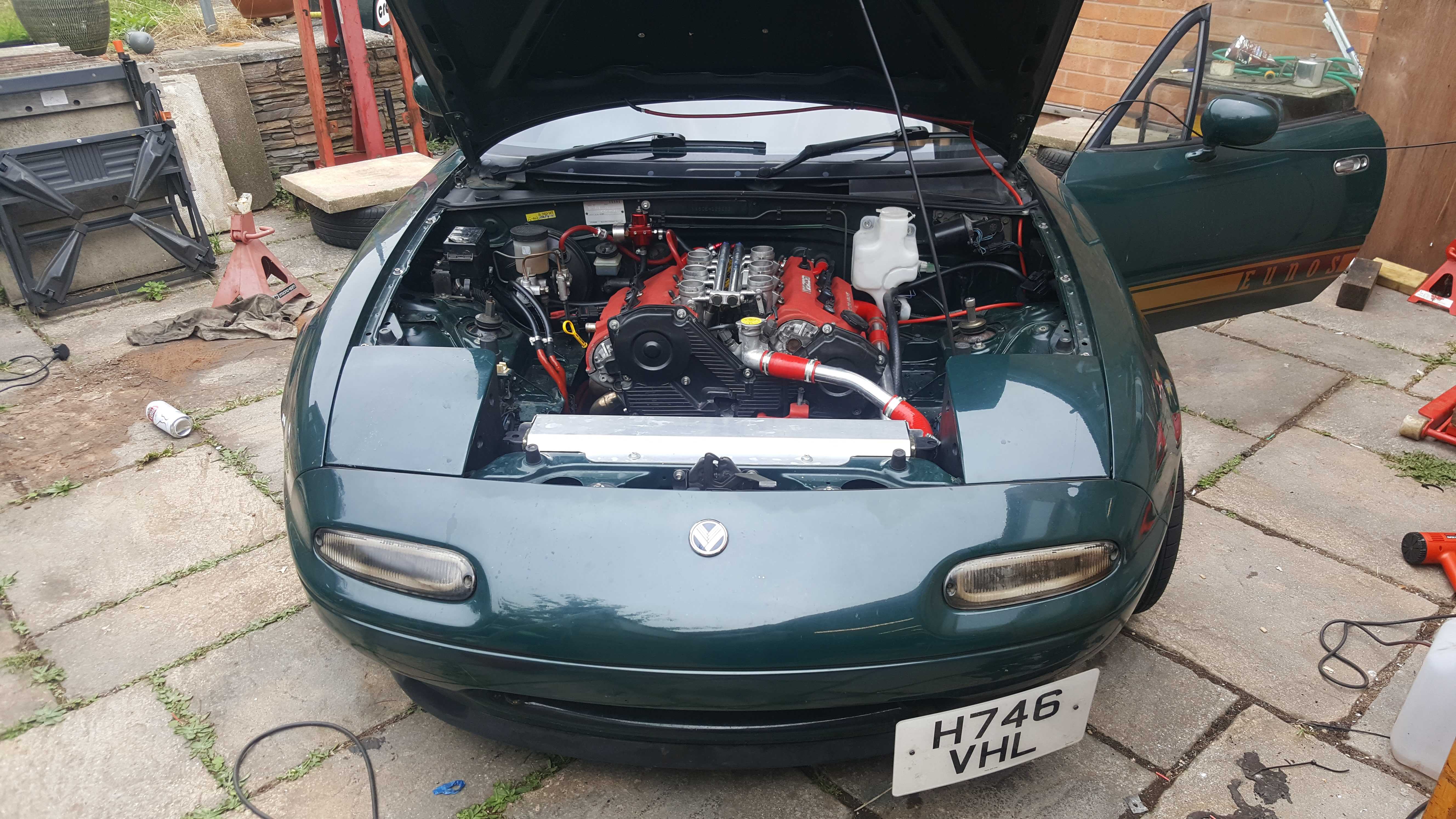 Mx5 v6 converion套件,因为四个气缸的使用寿命太短
