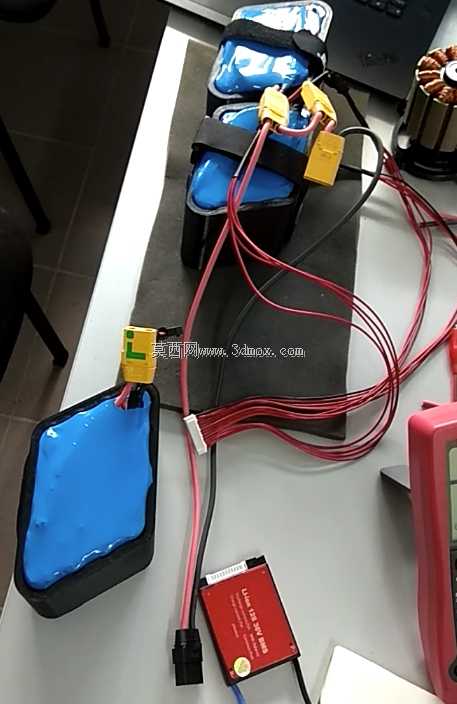 带有3D打印部件的电动自行车