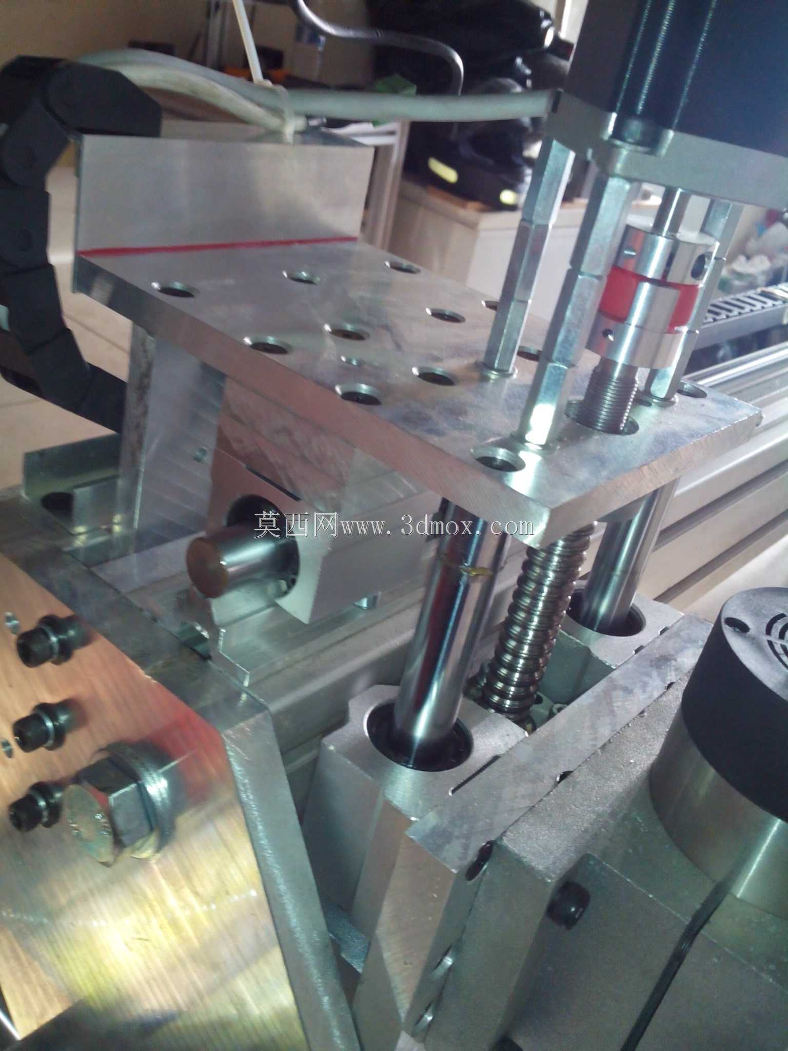 Maxi CNC 1500x1000易于构建