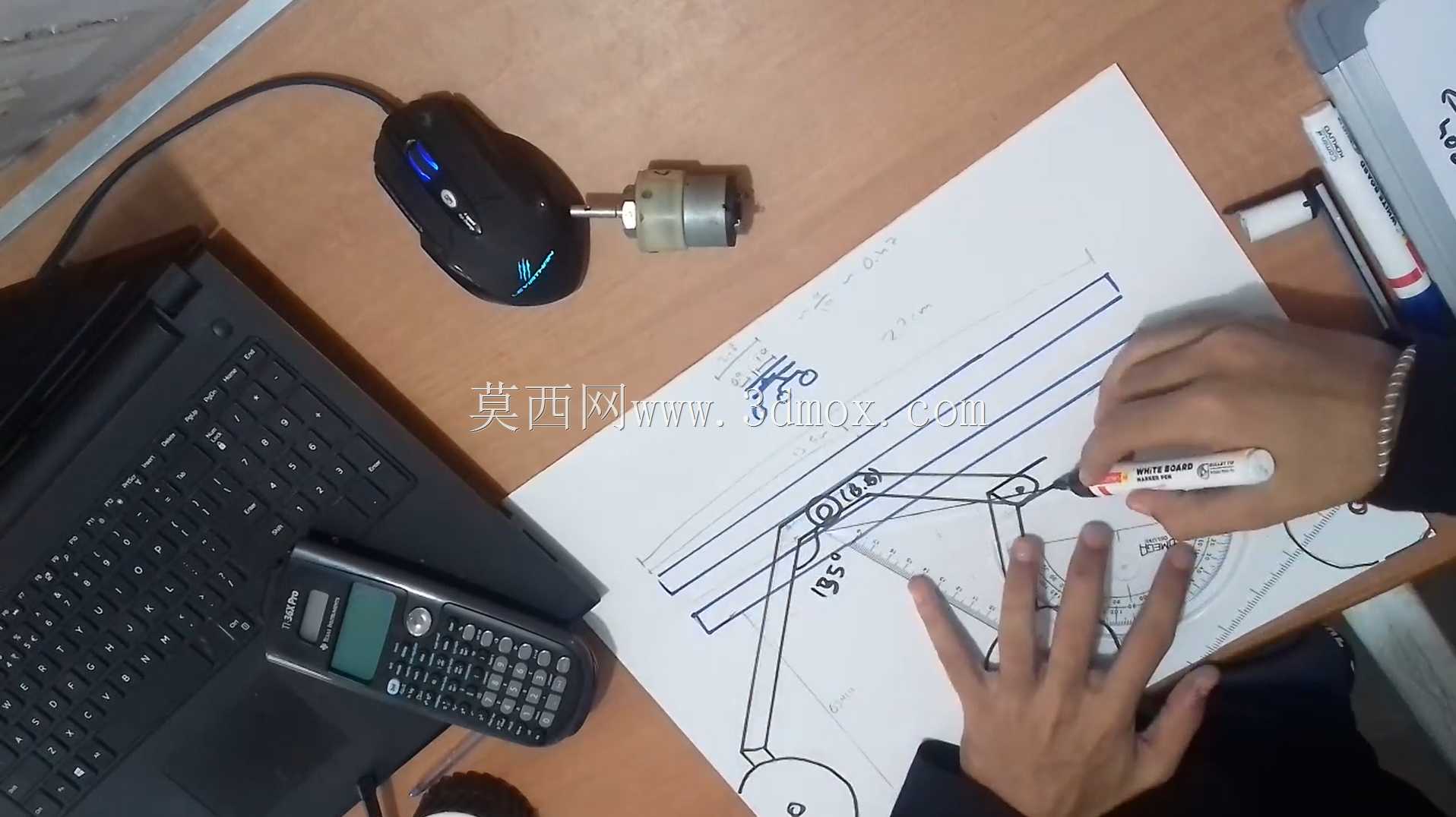 (美国宇航局设计)摇臂转向架漫游车