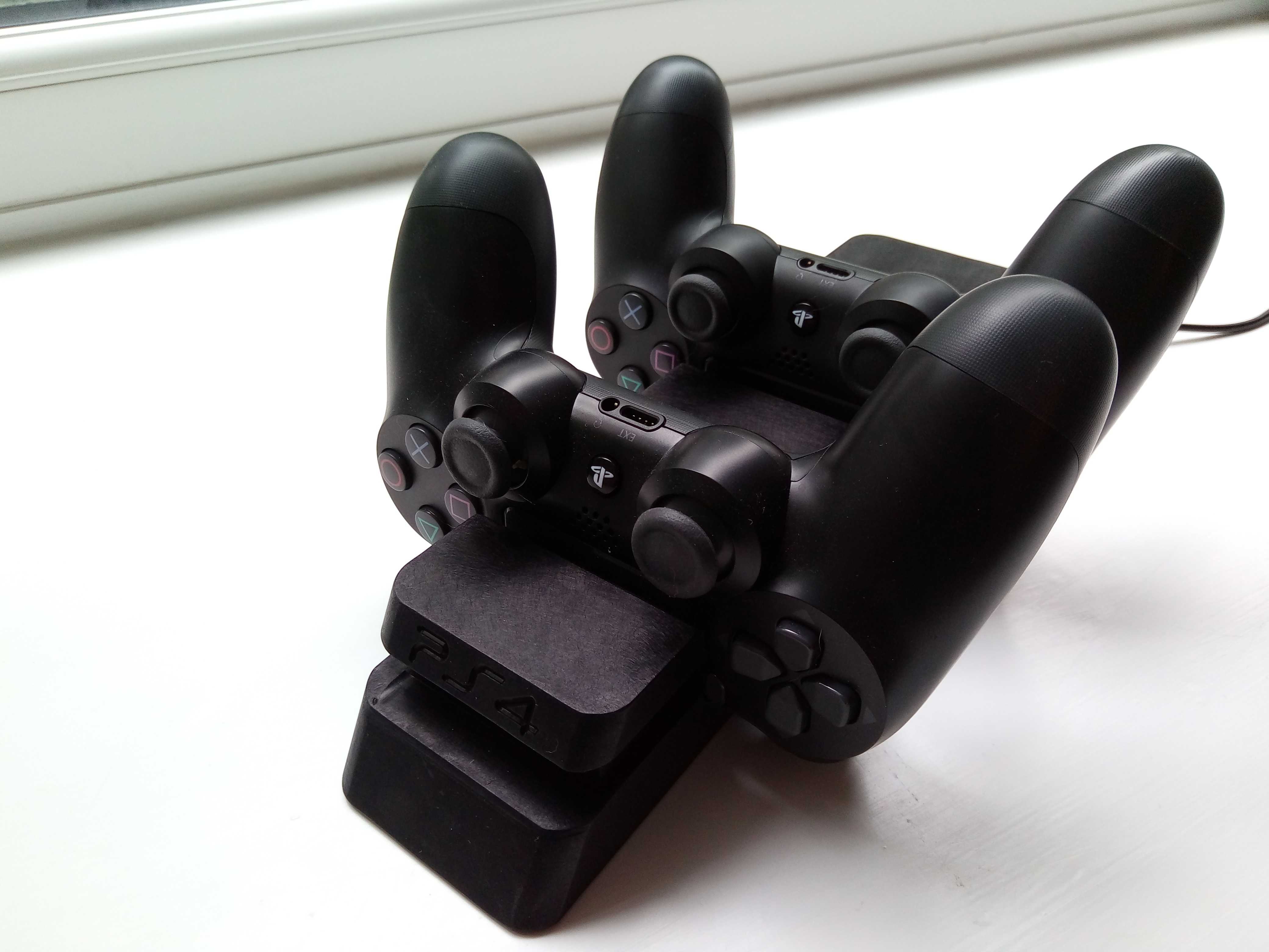PS4 Padվ��