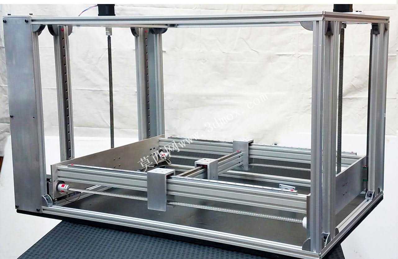WorkHorse 3D打印机带XYZ轴丝杠固定床移动机架的大型DIY 3D打印机