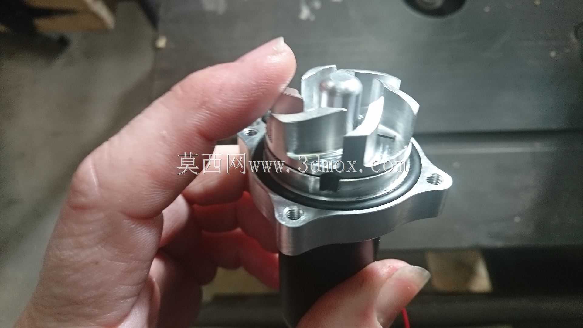 �ӱ�a eau 12 v