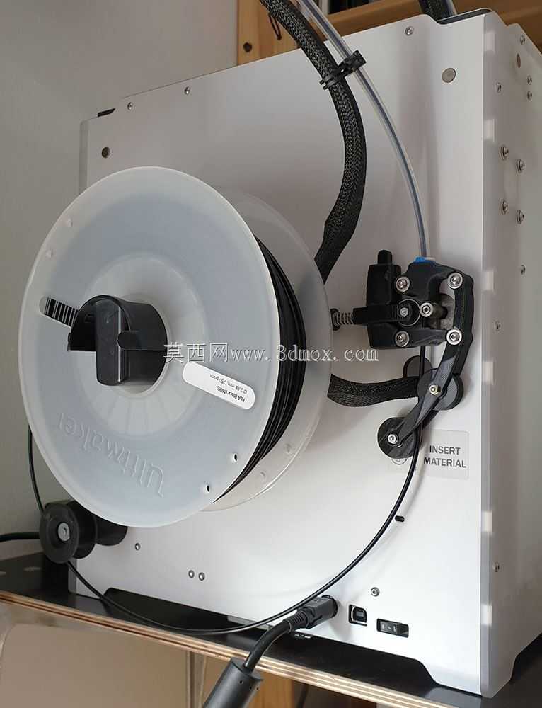 Ultimaker 2的进料器和灯丝导管