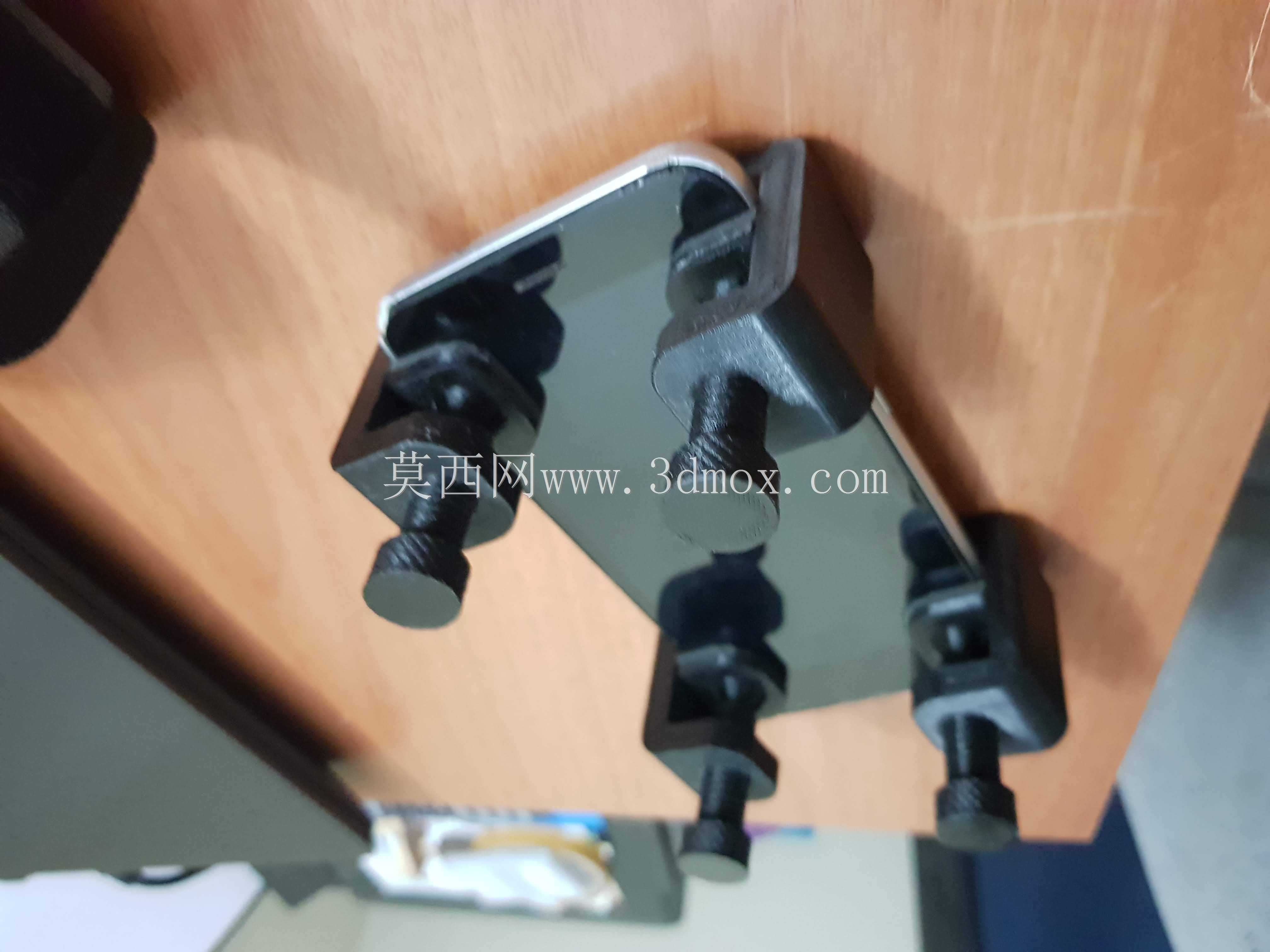 电话或平板电脑维修虎钳(telefon veya tablet tamir Mengensi)