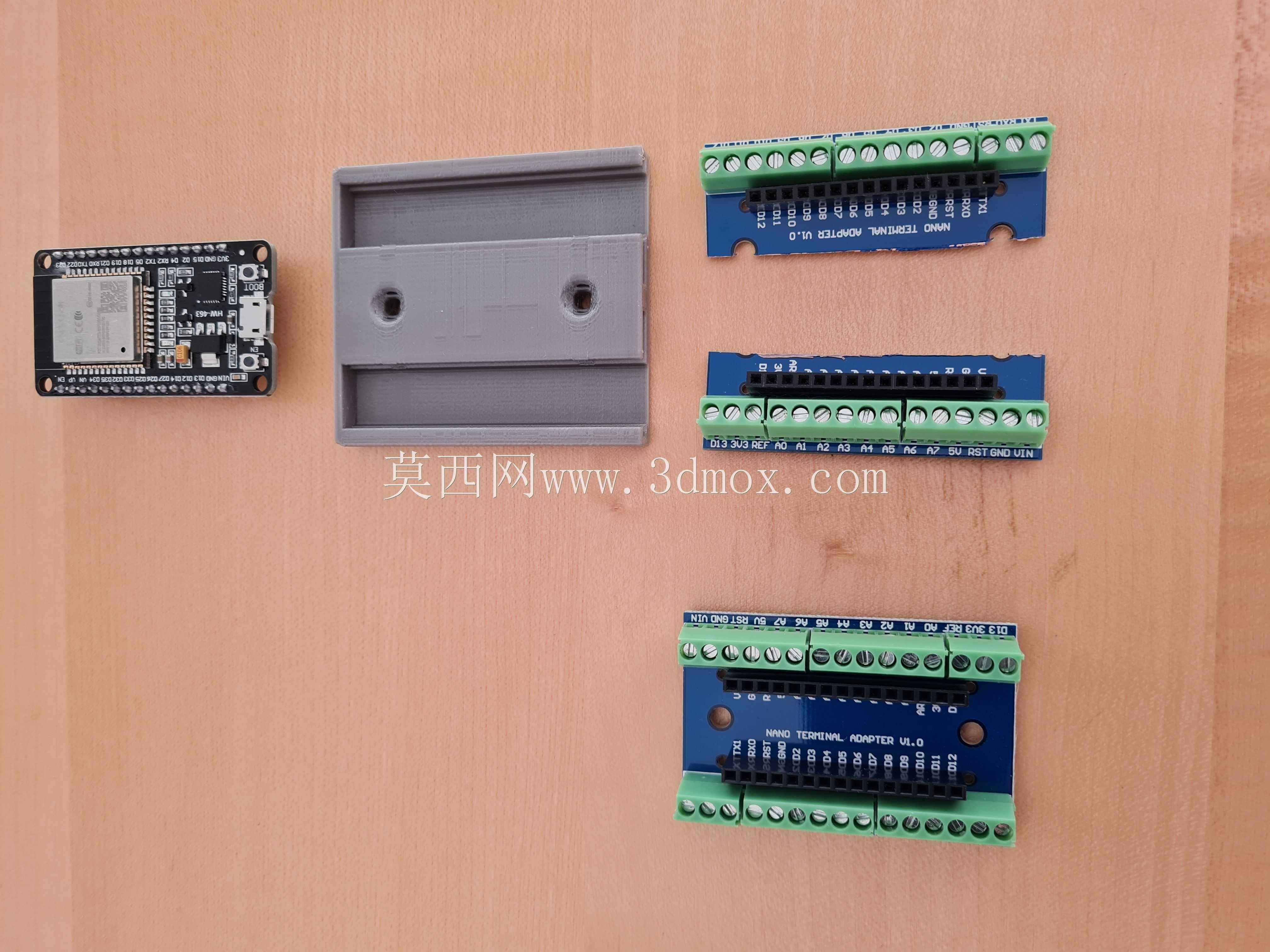 ESP32�ն�������