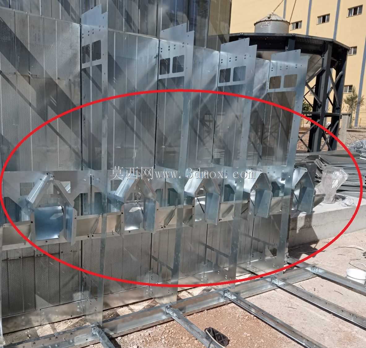 安全带预紧器损坏的症状是什么?传动皮带张紧器损坏或故障的最常见症状之一是皮带或张紧器发出噪音。