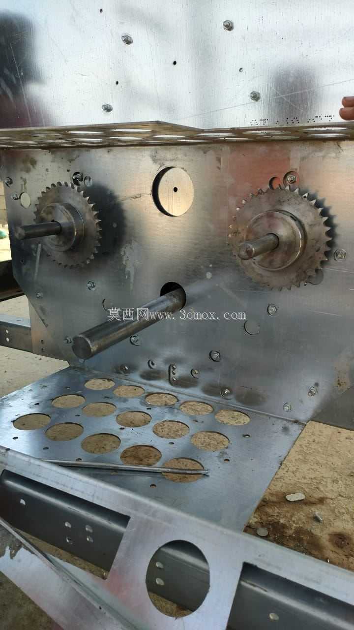 哪种聚合物用于传送带?根据不同的应用,传送带是由聚合物,如PVC和橡胶材料制成的。