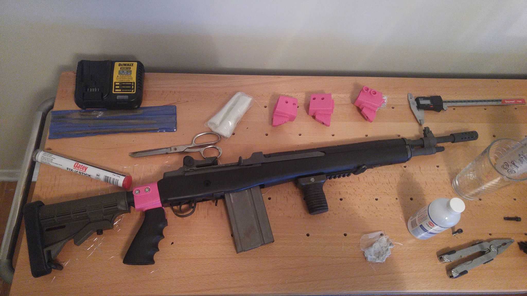 M14手枪式握把转接器