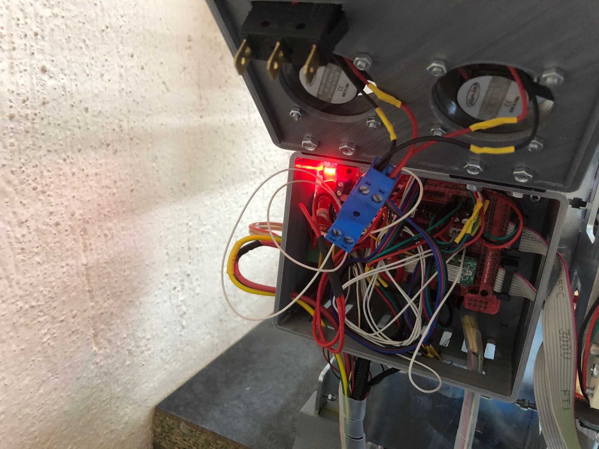 ARDUINO MEGA 2560���µ�1.4�����