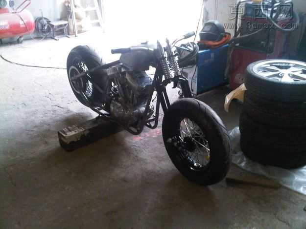 KUSTOF�ĳ������SPORTSTER����
