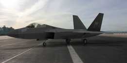 ���ٵ�F-22����
