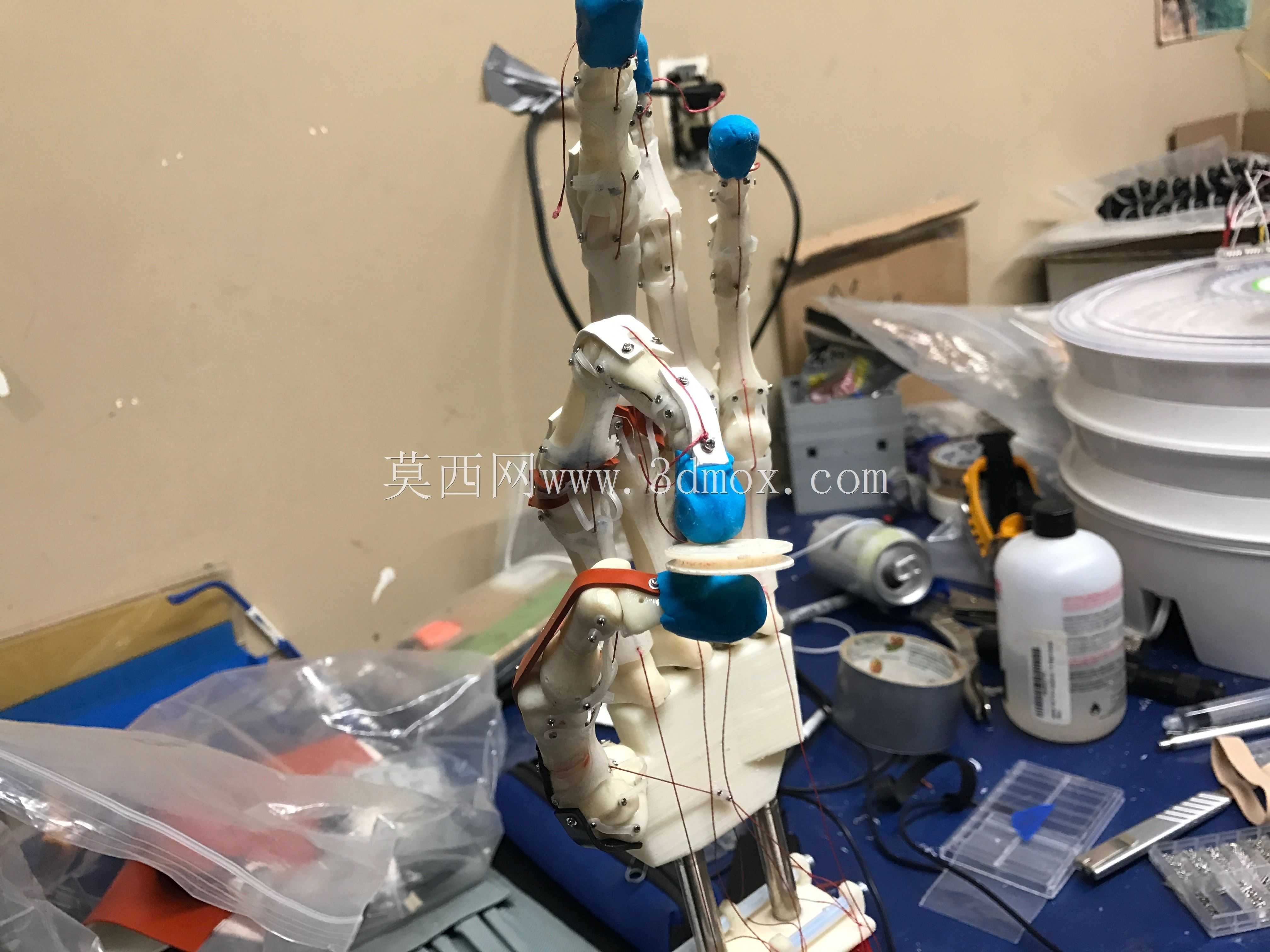 仿生机器人假手