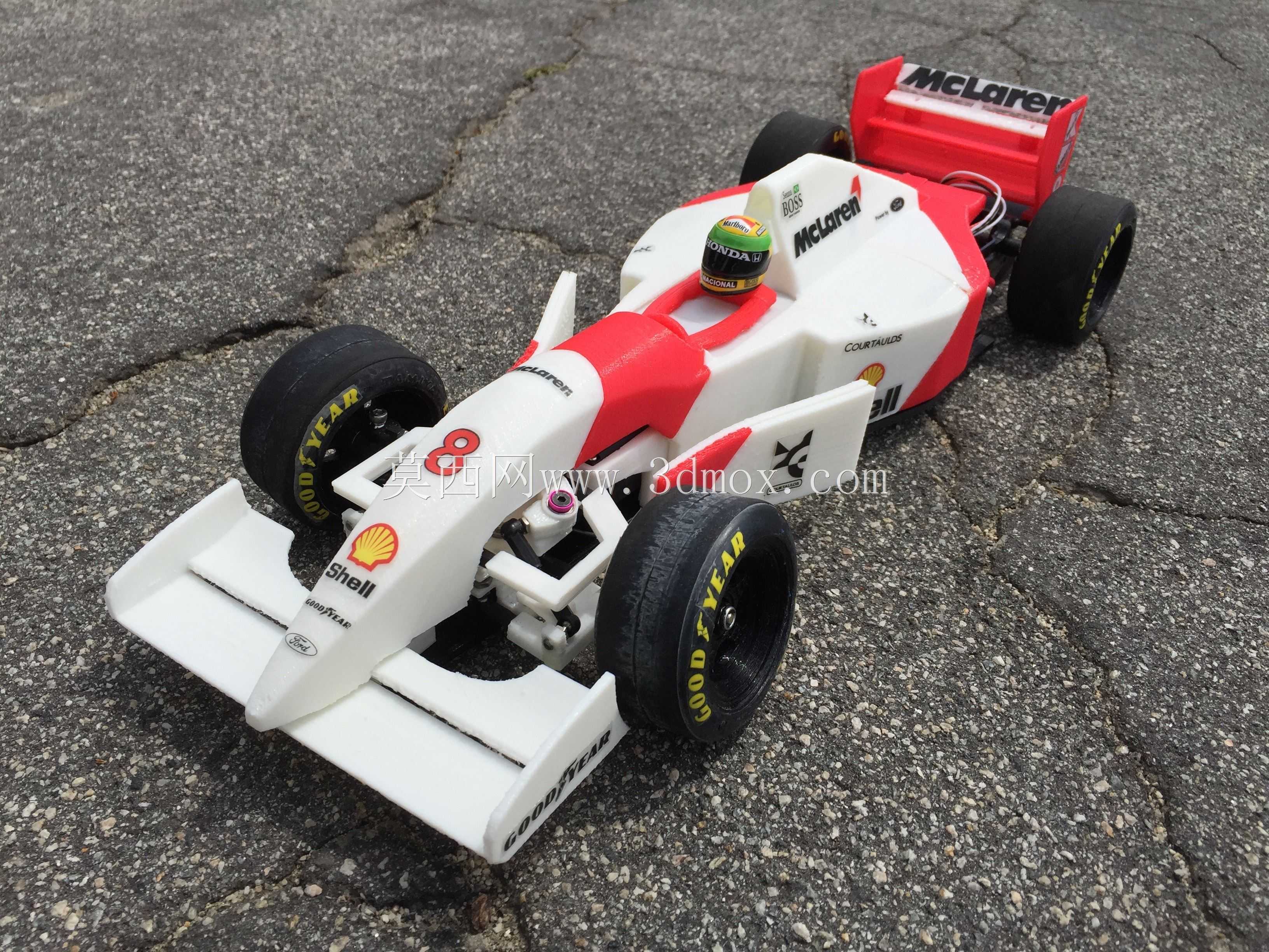 RS-01塞纳的1993年迈凯轮MP4/8一级方程式赛车