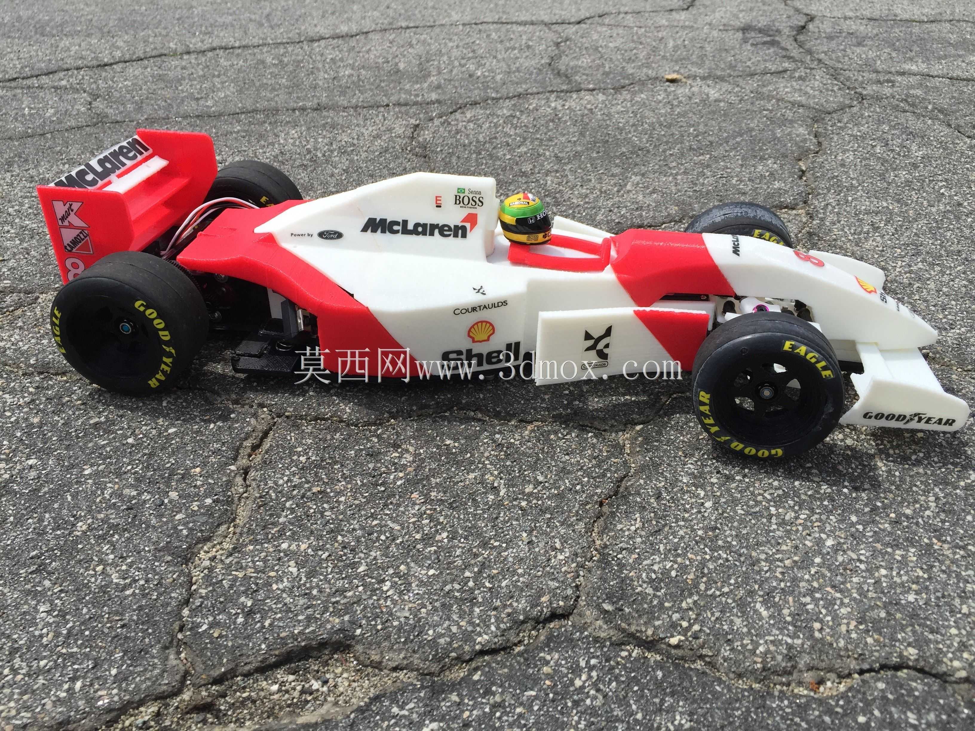 RS-01塞纳的1993年迈凯轮MP4/8一级方程式赛车