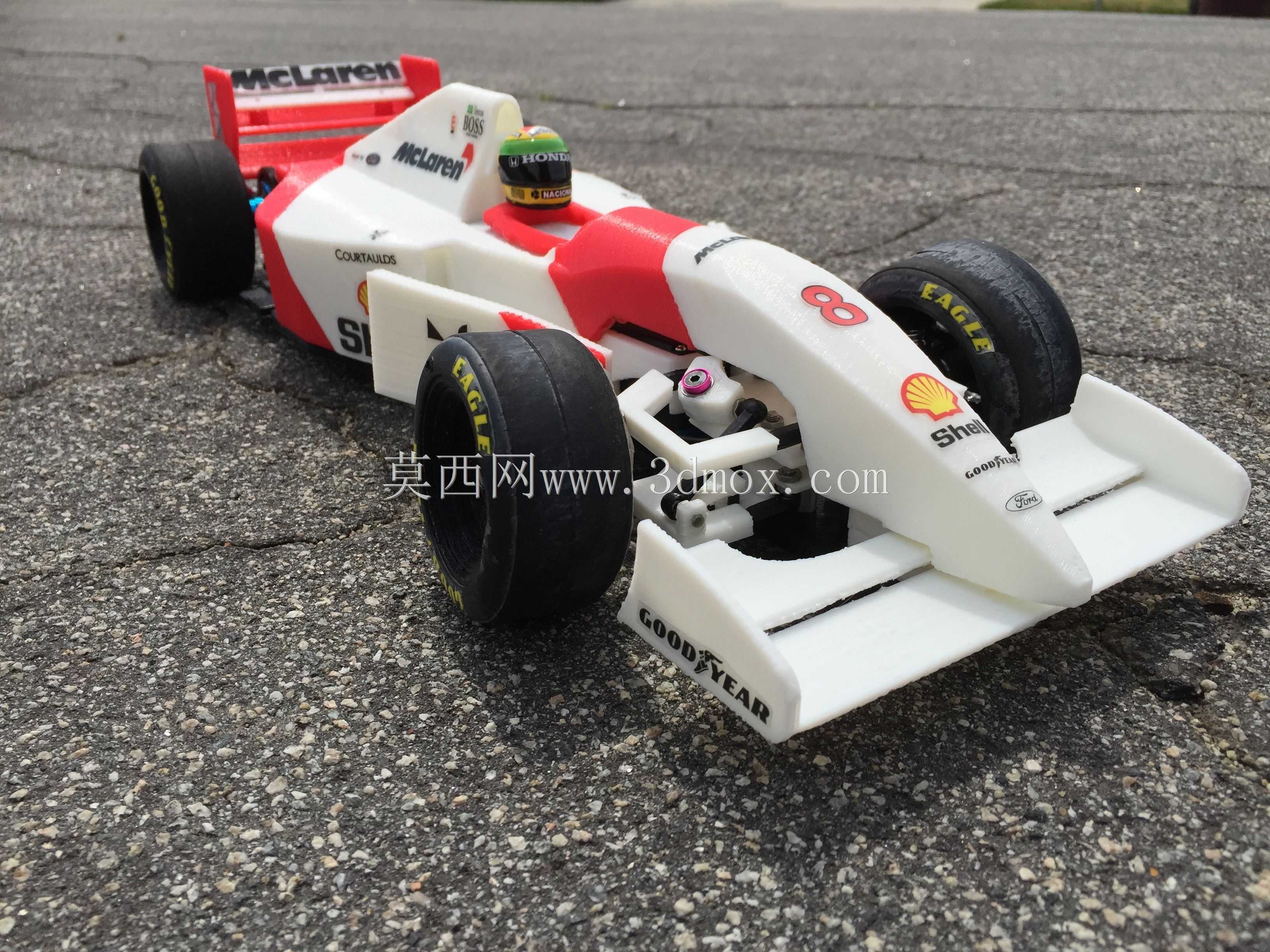 RS-01塞纳的1993年迈凯轮MP4/8一级方程式赛车