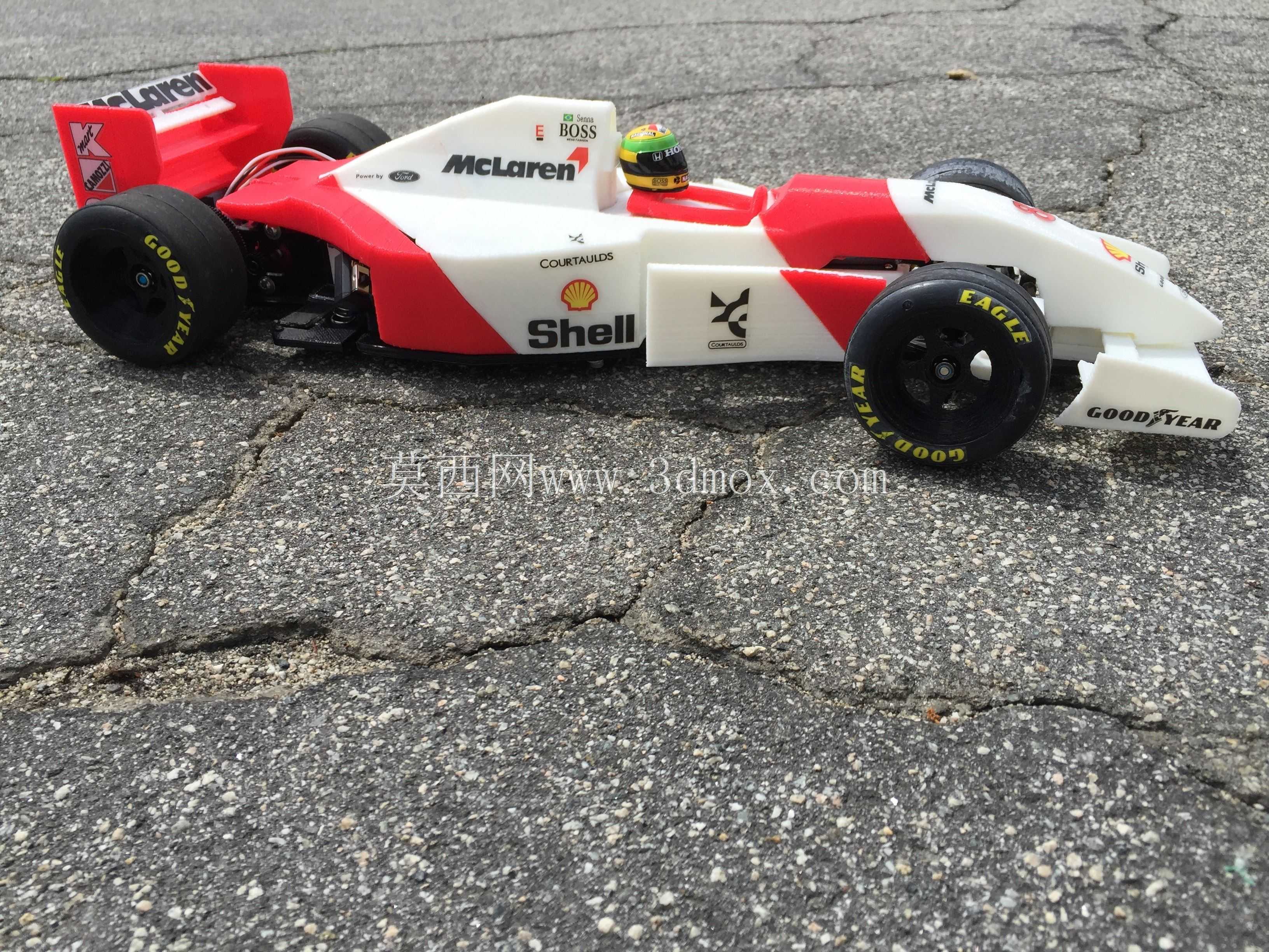 RS-01塞纳的1993年迈凯轮MP4/8一级方程式赛车
