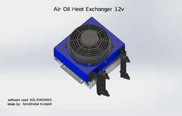 �����Ƚ�����12V