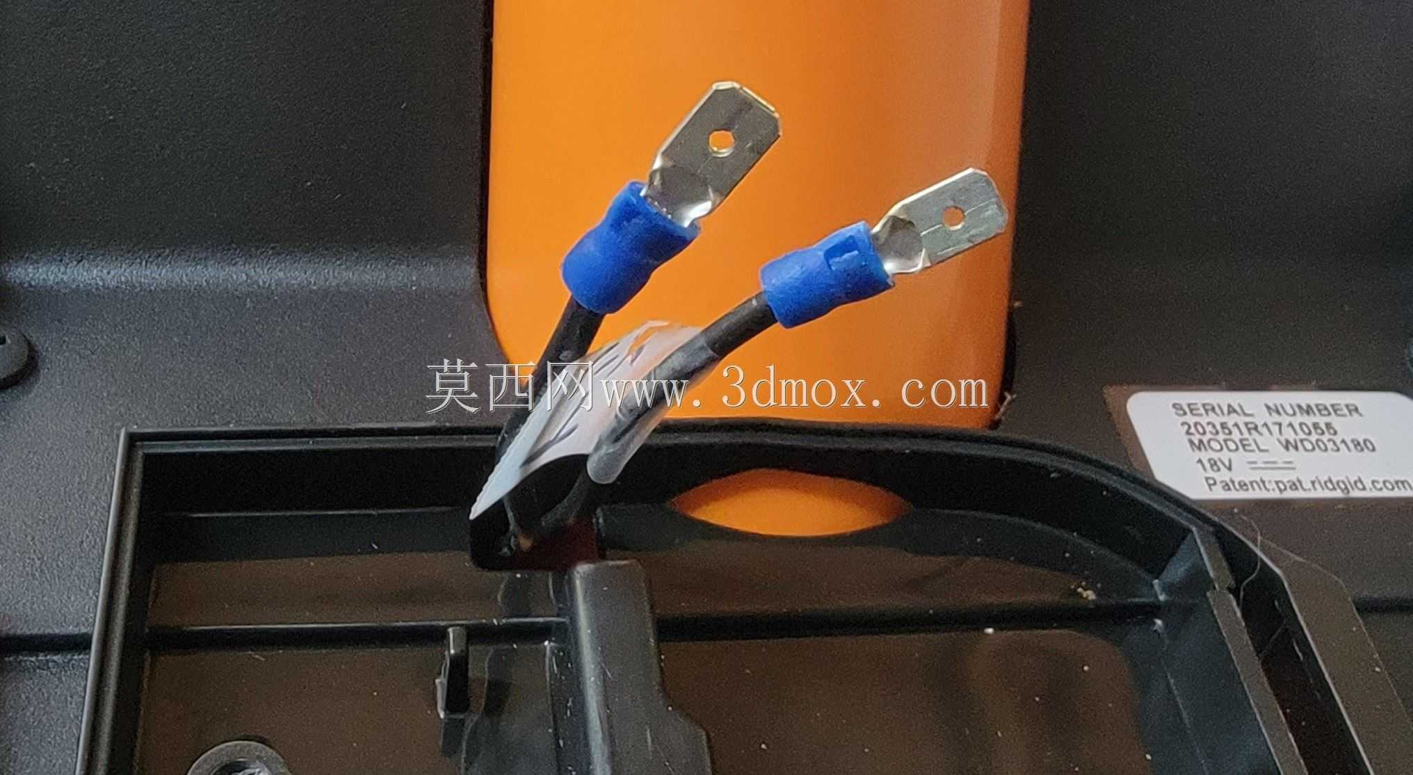 将电池脱蜡至Ridgid车间Vac适配器