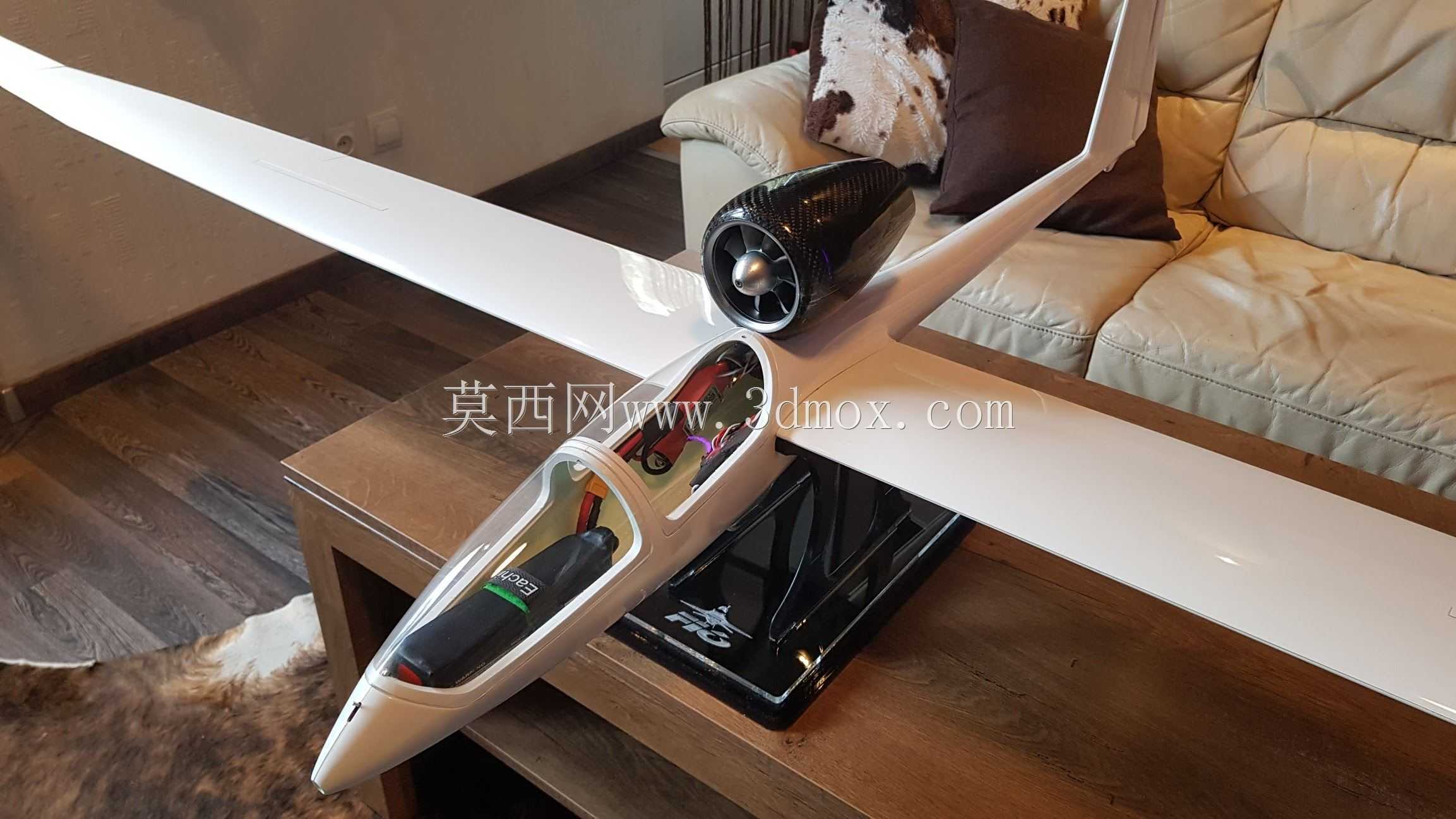 �����EDF�����ģ��RC�ɻ�-�����